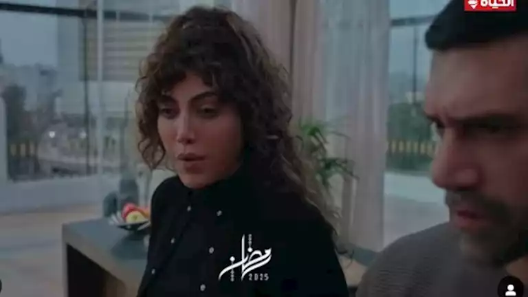 مسلسل “أثينا” الحلقة الثالثة عشر.. ريهام حجاج تنقذ صديقتها  جيدا منصور من الانتحار