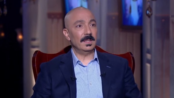 طارق لطفي لـ”حبر سري”: مراتي كاتم أسراري ورحيل أمي تجربة قاسية جدا